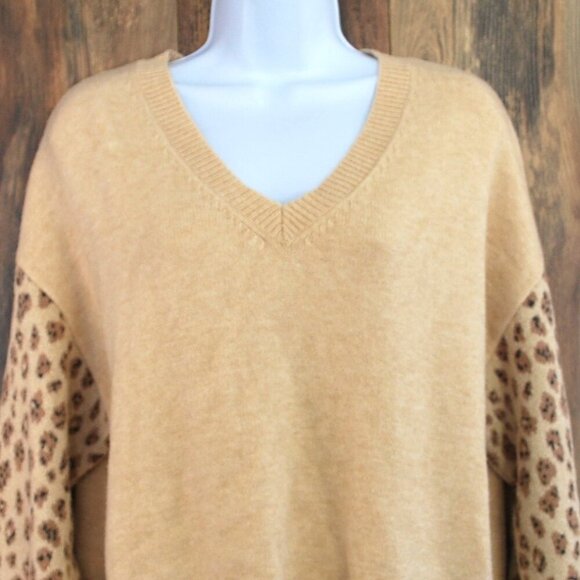 Tan Cookie Color Women's V Neck Sweater with Slits L - Picture 2 of 5